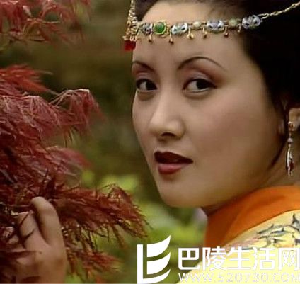 87版红楼梦王熙凤扮演者是谁 她是贾家的实际掌权者吗