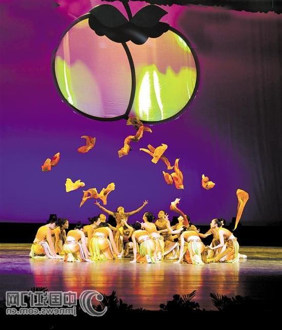 江门戴爱莲舞蹈中心 市舞蹈家协会主席林俐: 江门成为“中国舞蹈之城”实至名归