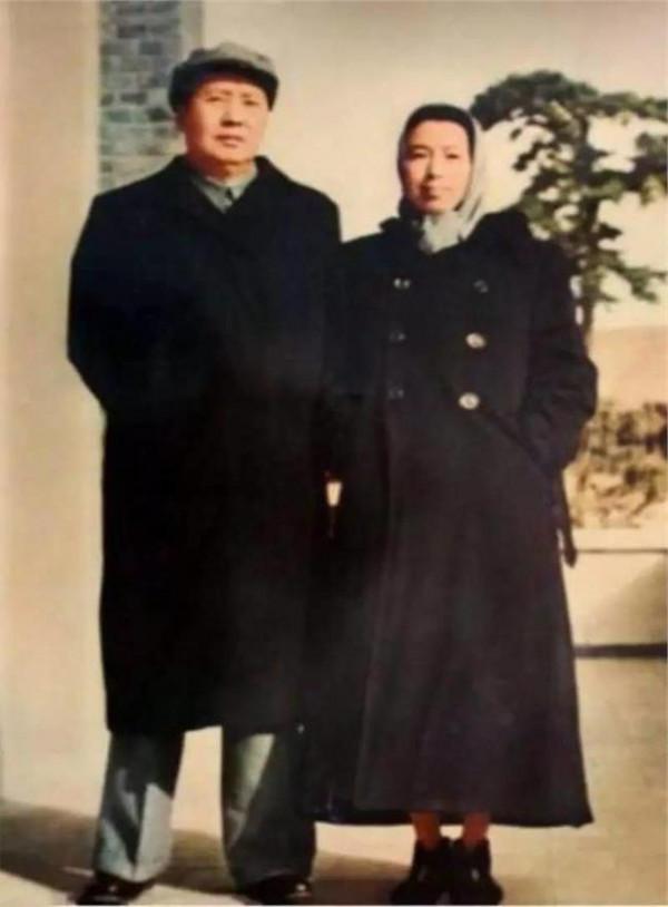 蔡畅与毛主席的关系 毛泽东与江青的夫妻关系