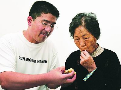 田世国的目前 捐肾救母的田世国被评为2004年感动中国十大人物