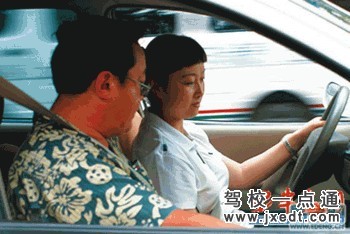 北京丰台区价格最便宜的汽车陪练公司