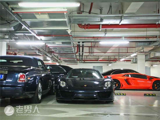 王思聪上海私人停车场曝光 首富之子喜欢开什么车