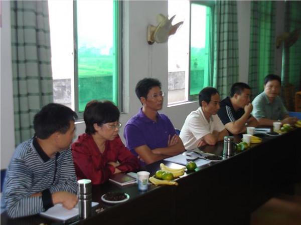 王磊讲话 王磊书记在新当选村干部大会上的讲话