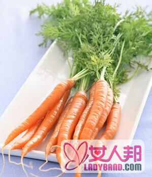 【胡萝卜的热量】胡萝卜怎么切丝_胡萝卜的功效_胡萝卜怎么吃减肥