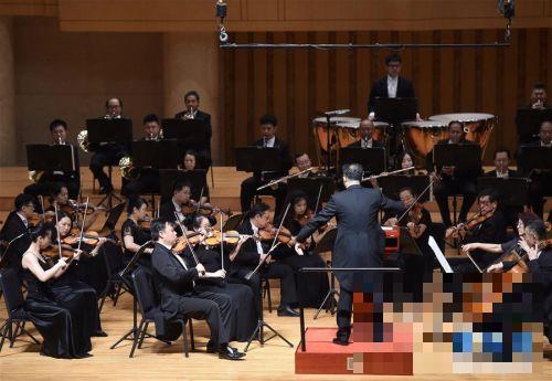 纪念贝多芬逝世190周年交响音乐会在京举行