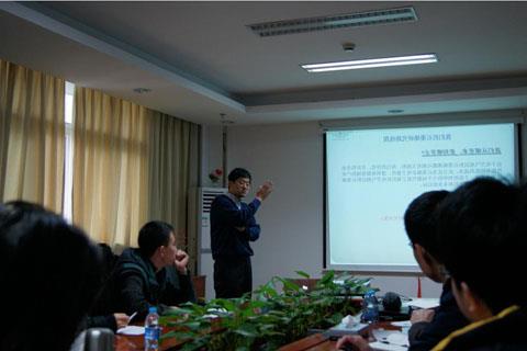 唐亮博士上海微系统所 美国德克萨斯州立大学于庆凯博士访问上海微系统所