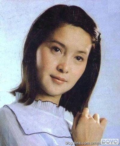 >张伟欣 别名张伟新 上世纪八十年代最著名的女演员之一