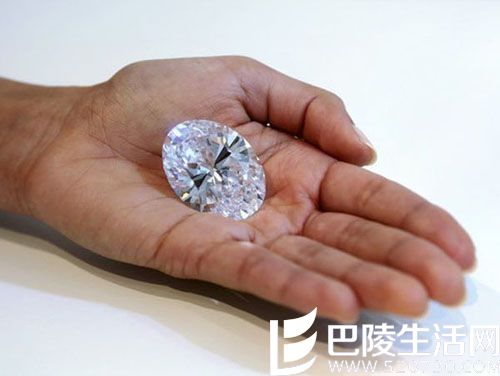 >世上最大钻石和最小钻石 两端同样令人着迷