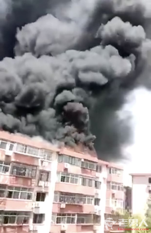 北京密云大楼起火 事故原因正在调查中