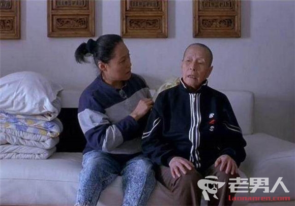 演员黄素影去世享年99岁 演艺圈众明星悼念