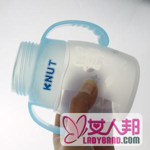 【奶瓶什么材质好】奶瓶的选购方法_奶瓶的消毒方法