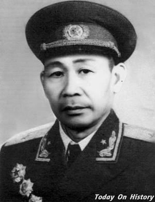 资凤将军简介 资凤少将是第一个去世的开国将军