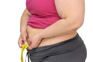 腹部脂肪堆积有哪些危害？各种癌症等着你