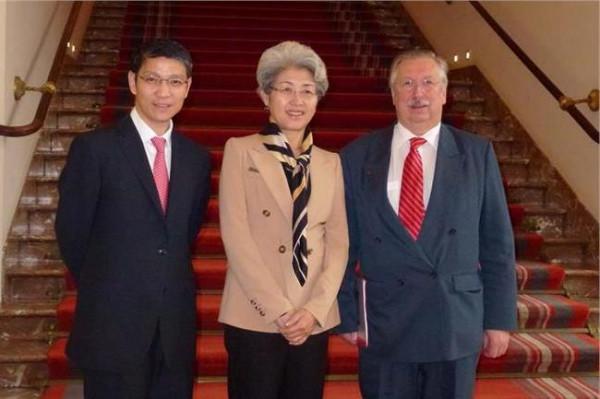唐岩峰个人简历 中国外交部副部长傅莹个人简历 傅莹是傅作义的女儿?傅莹的女儿