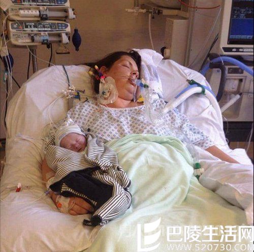 泪目！英母亲难产诞下死婴 精心照顾15天后诀别下葬