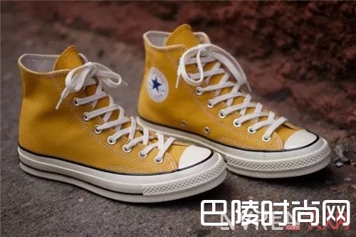 Chuck Taylor All Star Vans Old SkoolAdidas GazelleNike Cortez回力 Warriors