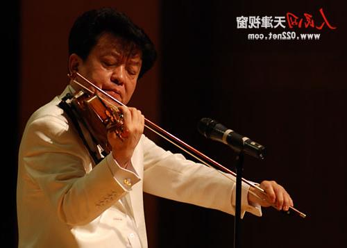 中国小提琴演奏艺术家盛中国简介
