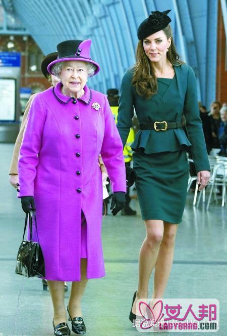英国女王迎89岁大寿 温莎古堡低调庆生