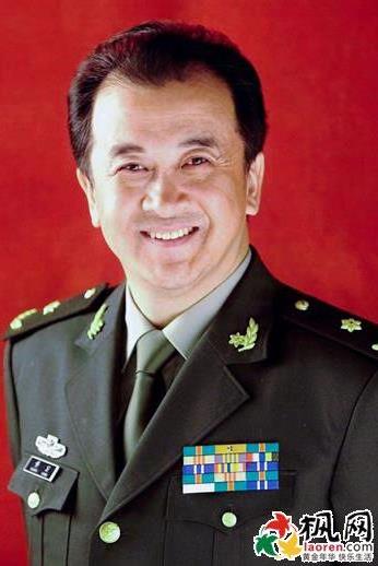 黄宏的少将军衔是如何来的 少将军衔是什么级别