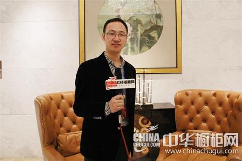 德意集团高德康 德意集团董事长高德康:加强橱电互动 给予丽博橱柜必要的一切支持