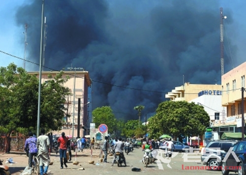法国驻布基纳法索使馆遇袭 至少28人死亡