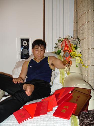 姜龙云日本 43岁姜龙云曾28秒KO日本人 再出战不惧22岁新锐