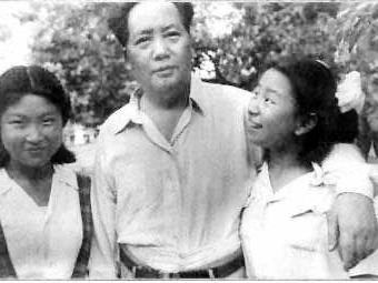 李讷李敏是谁的女儿 毛主席的两个女儿为什么不姓毛 而是姓李呢?