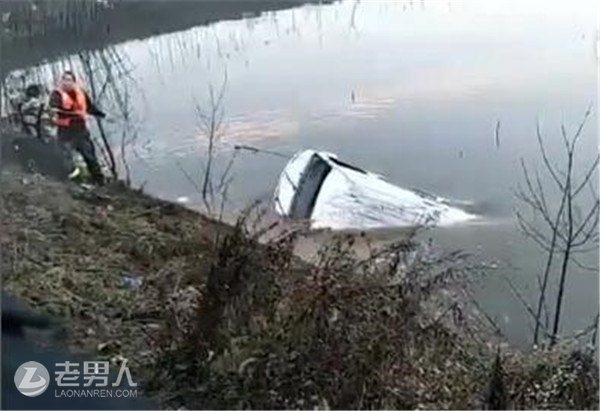 >湖北客车坠湖 事故已造成17人遇难