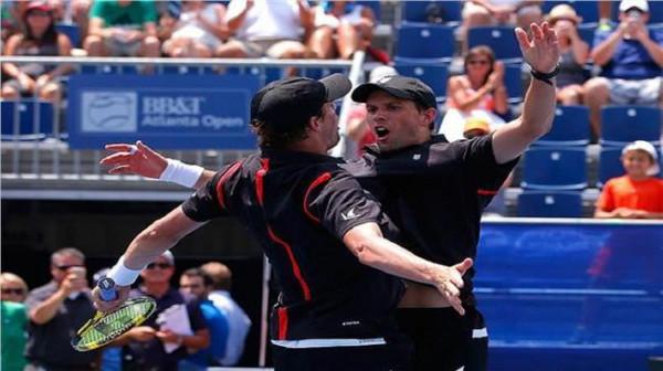 >约翰逊网球 约翰逊和诺瓦尔夺得ATP男子网球双打冠军