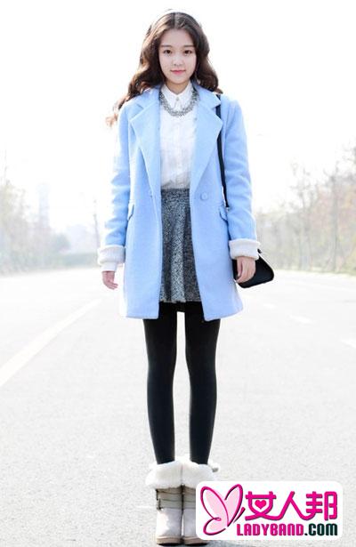 呢子大衣+短裙+短靴 冬季最佳造型