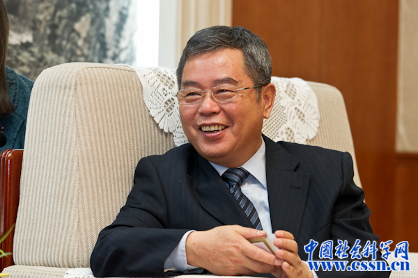 蔡真中科院 中国社科院副院长李扬谈如何应对后危机时代