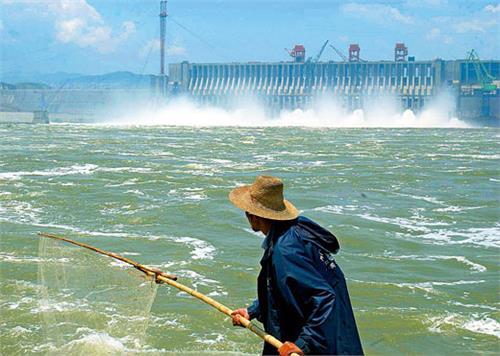 重庆投资最大水电项目 长江小南海水电站昨奠基