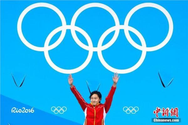 跳水运动员任茜 15岁川妹子任茜里约奥运10米台跳水夺金