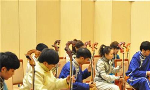 齐宝力高马头琴曲 马头琴演奏家齐 宝力高获2014中华文化人物提名