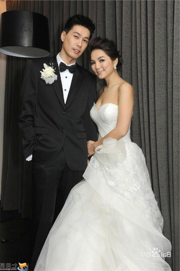 演员孟丽的老公个人资料 孟丽最新照片婚纱照