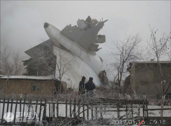 土耳其货机坠毁致32人遇难 事故现场照片曝光