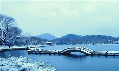 >断桥残雪景观 断桥残雪来了 西湖景区除雪护景两不误