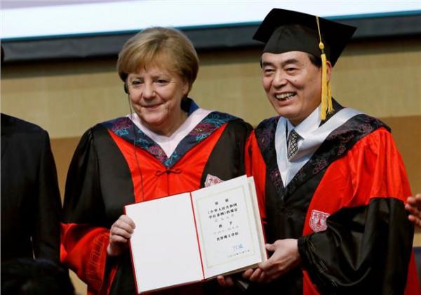 江雷中国科学院大学 中国科学院大学授予两位科学家名誉博士学位