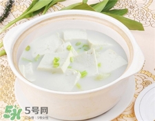 豆腐发酸是怎么回事?豆腐发酸还能吃吗?