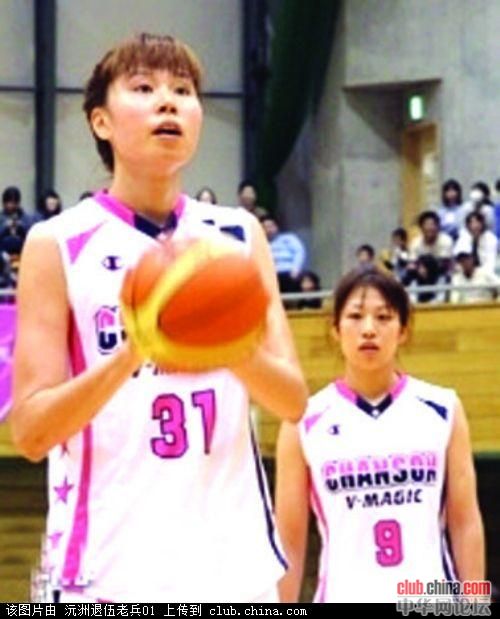 李莎莎推女郎 前女篮国手入选日本队 李莎莎:只是为了能打球