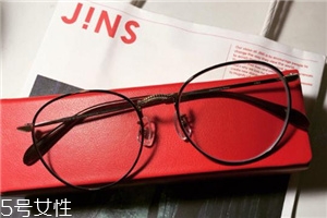 jins防蓝光眼镜有用吗？jins防蓝光眼镜有效果吗？