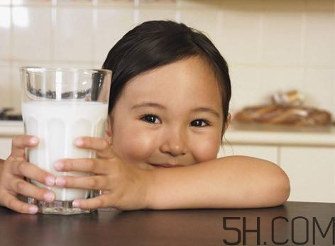 高钙奶真的补钙吗？吃什么补钙最快最好？