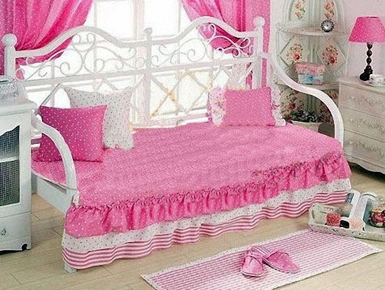>唯美铁艺沙发床 小户型的公主梦