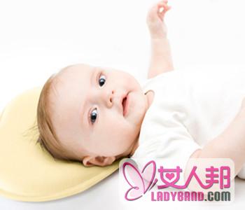【婴儿枕头什么材质好】婴儿枕头怎么挑选_婴儿枕头什么时候用