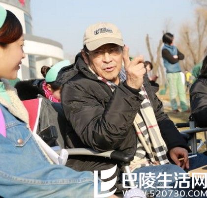 导演徐庆东的女儿  他的追悼会上妻子王茜痛哭