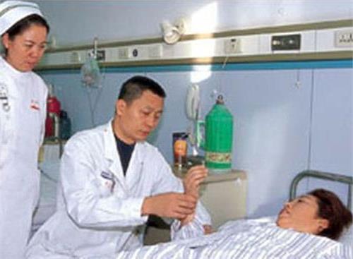 北京301医院付小兵 北京积水潭与301医院“机器人”预诊看骨科