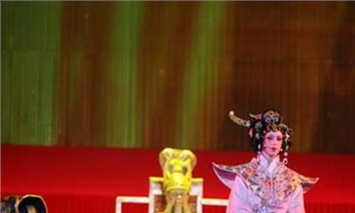 中国公主名字 冯芷墨湖南电视台《疯狂的麦咭》为中国公主打call