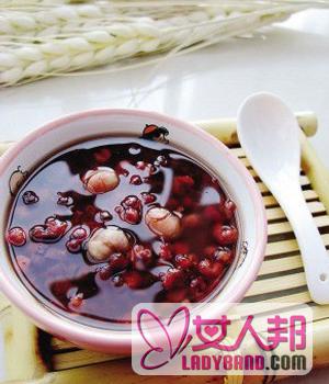 >【赤小豆是红豆吗】赤小豆薏米粥的做法_赤小豆薏米粥的功效与作用