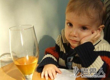 >爸爸妈妈知道儿童不宜喝酒的原因吗？