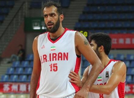 伊朗队球员哈达迪缺席中伊对抗赛 男篮红队面临首次考验